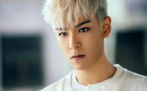 top与20岁女同吸大麻 否认吸食大麻表示是抽电子烟