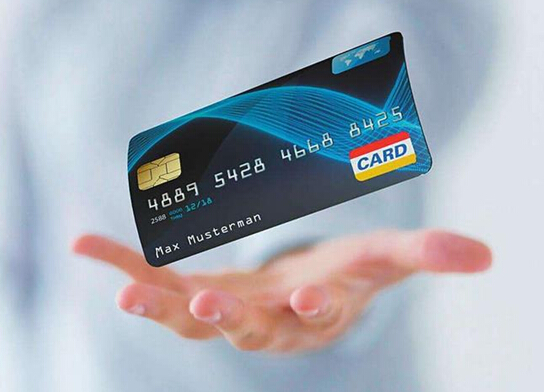 刷信用卡的注意了：少还1块钱，多还1块钱，都算你逾期