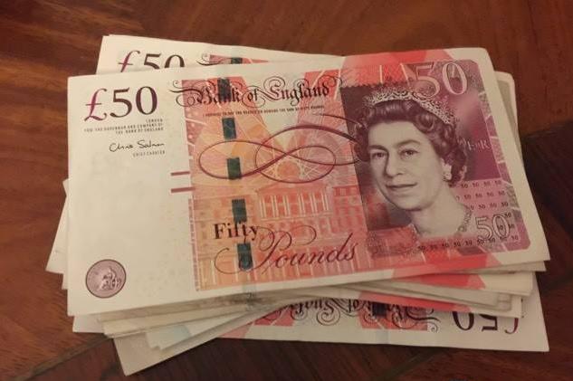 英国大选鸡飞狗跳:梅姨赔了全部家当,硬脱欧泡汤了