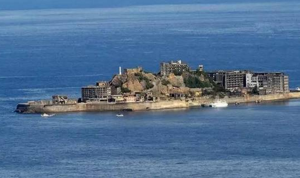 踏在劳工尸骨之上申遗成功的的"军舰岛"