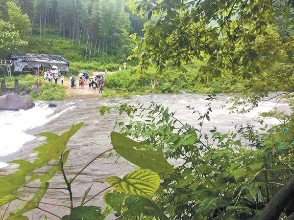 龙塘村人口_吴川市樟铺镇龙塘村