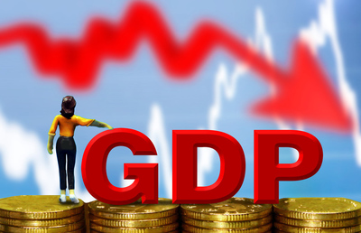 美国半年GDP增1.9% 增速低于去年同期 