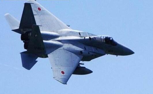 日本战机紧急起飞次数增加 派4架战机应对1架中国军机