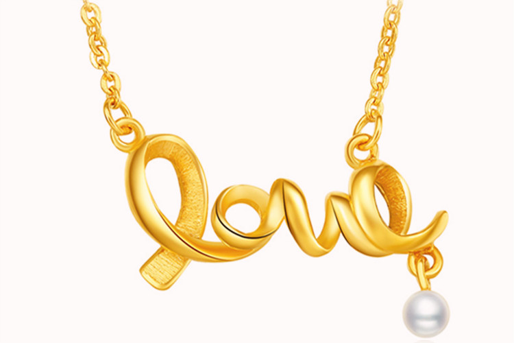 百泰黄金足金999文字love锁骨链时尚小清新黄金项链_珠宝图片