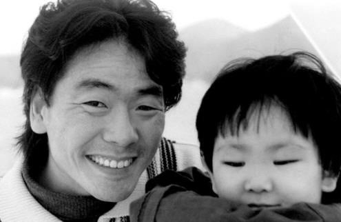 韩警方公布金光石女儿多年前死亡 女儿亲妈隐瞒称在国外