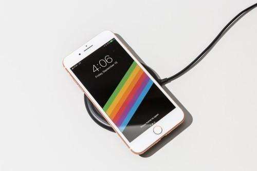 苹果新机问题频出 iPhone 8出现充电问题