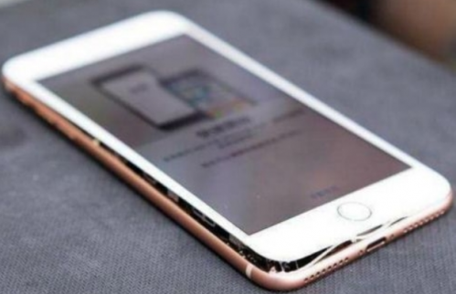 苹果iPhone 8自上市多起开裂 原因何在？