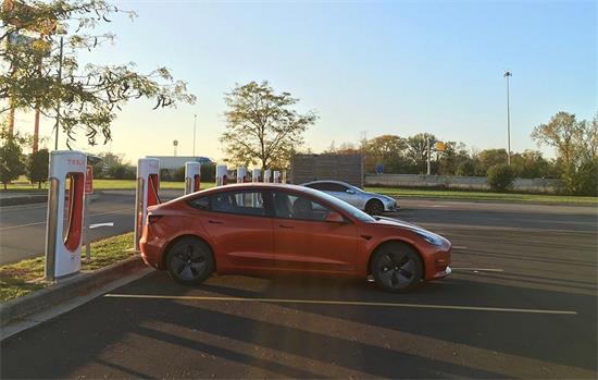 特斯拉Model3产量远低预期 6.3万人取消订单