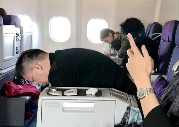 小孩子几个月能坐飞机 76656ab6ead5a6eca296b5179b147176.png?_=1508465817420