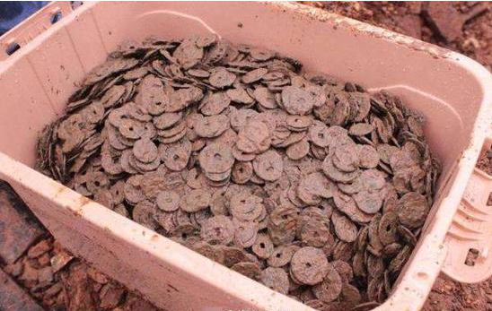 景德镇挖出8000多斤古钱币 经鉴定已有近千年历史