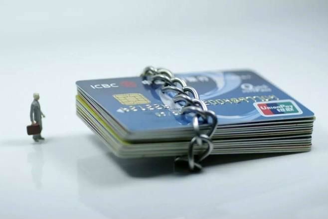 银行提醒：下月起冻结双零卡，还有一种卡被冻结还扣年费