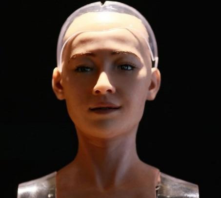 首个被授予公民身份的机器人