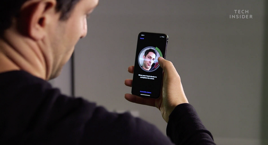双胞胎挑战苹果Face ID iphone X人脸识别安全度高
