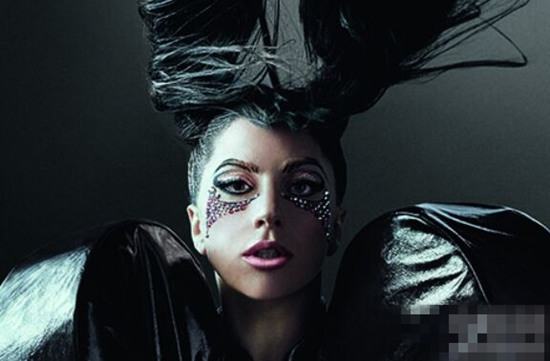 风格多变 Lady Gaga成为帝舵全新品牌代言人 