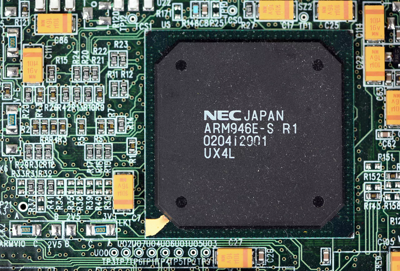 越来越多的黄金正流入智能手机中