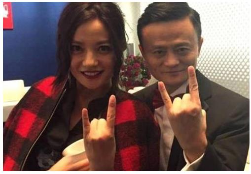 女股神赵薇被赶出股市:马云也帮不了她,又得去演戏了
