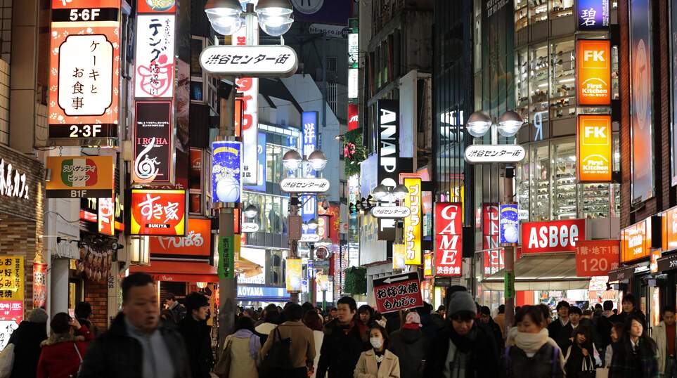 日本经济正处于温和复苏轨道上？
