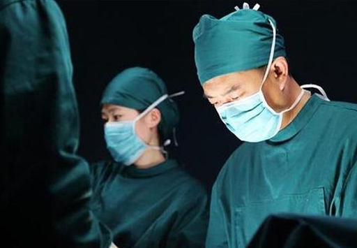 急诊科医生 电视剧 30e6cb026c889bd227ac6df7a58968ff.png?_=1511315925280