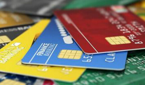 新用户申请信用卡 选择哪家银行比较好通过?