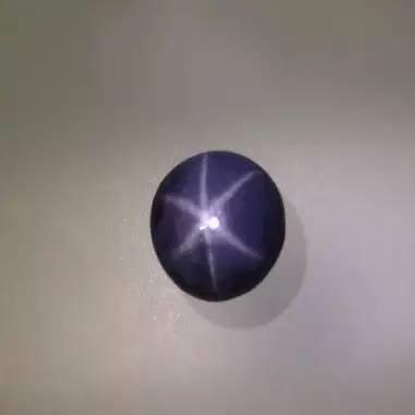 尖晶石:炽热火焰里开出的荆棘花 国际彩色宝石行业中的新宠