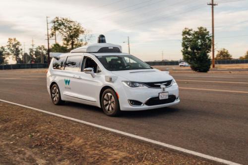 谷歌Waymo自动驾驶汽车已在公路上行驶400万英里
