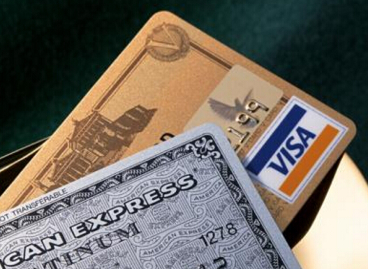 征信报告里哪些因素影响信用卡下卡率？