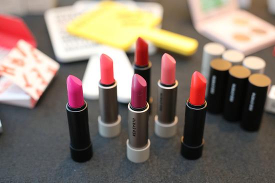 全球公认最好的三款唇膏品牌 658cf87ed8b296ef679d9cc8dc8709fe.jpg?_=1512115803759