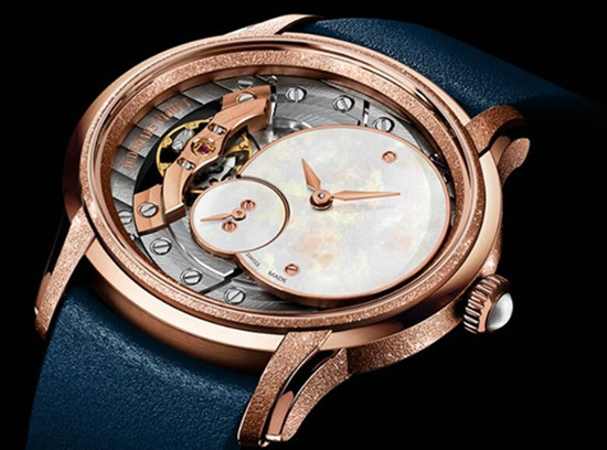爱彼表推出全新Millenary手表系列磨砂黄金版腕表