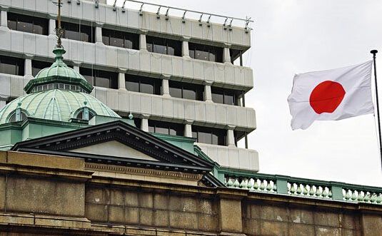 日本央行退出QQE万事俱备 为何迟迟不动?