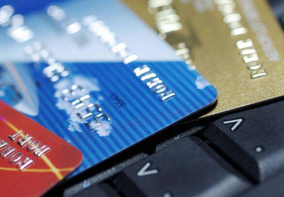 最值得长期持有的6张信用卡 小编给你盘点下!