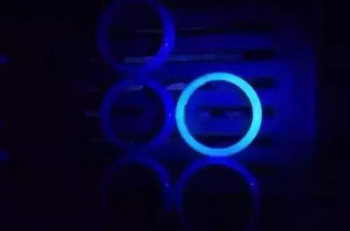涨姿势时间到! 宝石定性分析鉴别好帮手:宝石荧光