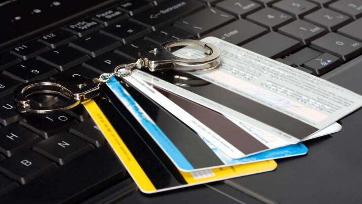 最高审批30万 最低日息0 01 信用卡贷款真如此?