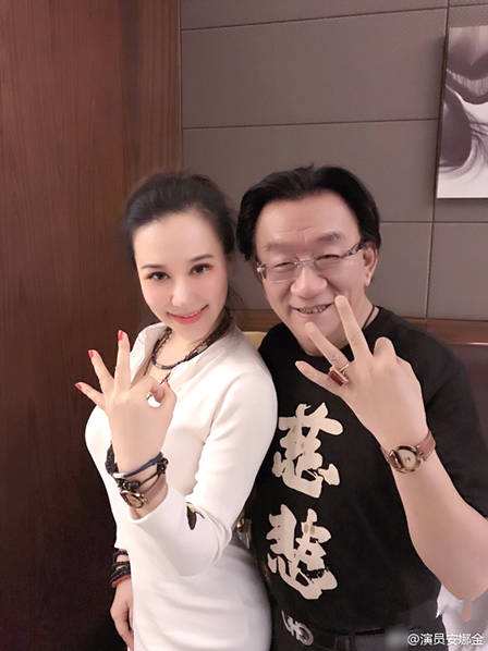 侯耀华经纪人回应 安娜金被啪啪打脸-第2页