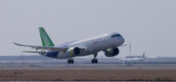 国产c919是大型客机吗 16a97a861b334223e4268ea6b54acbae.jpg?_=1514173961600