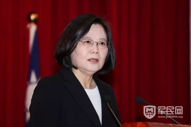 蔡英文妄称应监控解放军 两岸间对抗或将进一步升级