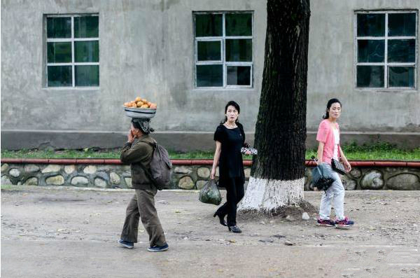 曾经的朝鲜比韩国、中国富：60、70年代，家家户户奔小康