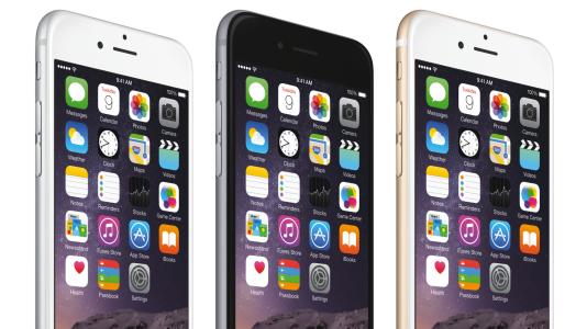 巴克莱：今年iPhone销售量或因电池更换方案受阻