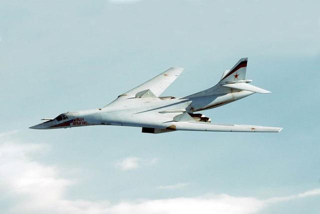 首位女首席飞行员_客机飞行员收入