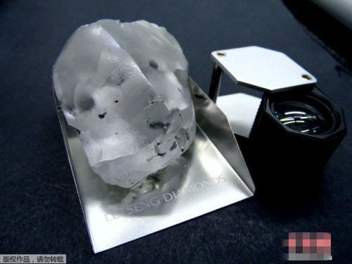 非洲莱索托矿区挖掘出巨钻 名列钻石史上第5大