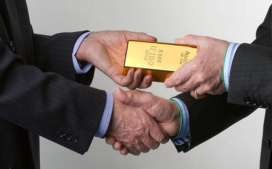 国际黄金遭遇巨单砸盘 短线急挫丧失动能