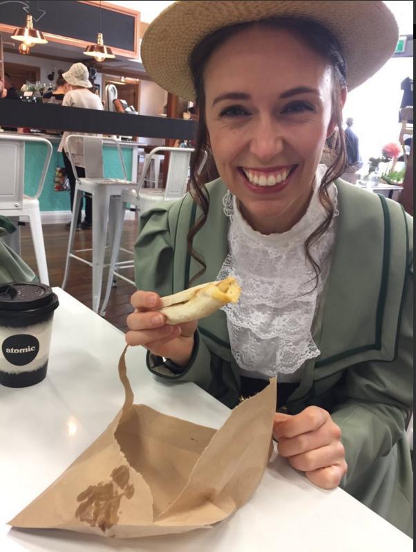 新西兰总理宣布怀孕 今年6月将升级当妈