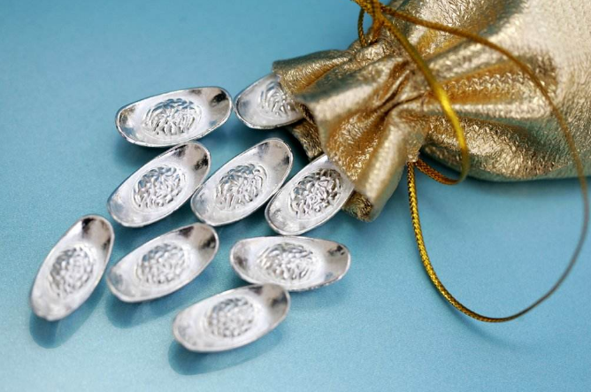 美元抛售潮愈演愈烈 白银一跃而起加速上行