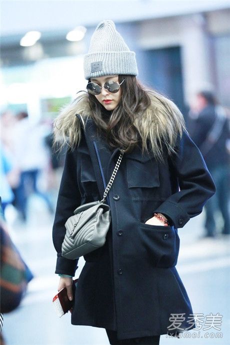 跟林允儿周冬雨唐嫣学派克大衣的穿搭!穿出时尚街拍样式