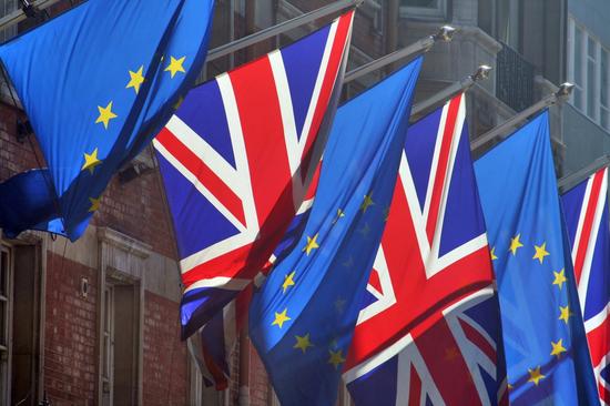 欧盟同意英国脱欧后有21个月过渡期 但无投票权
