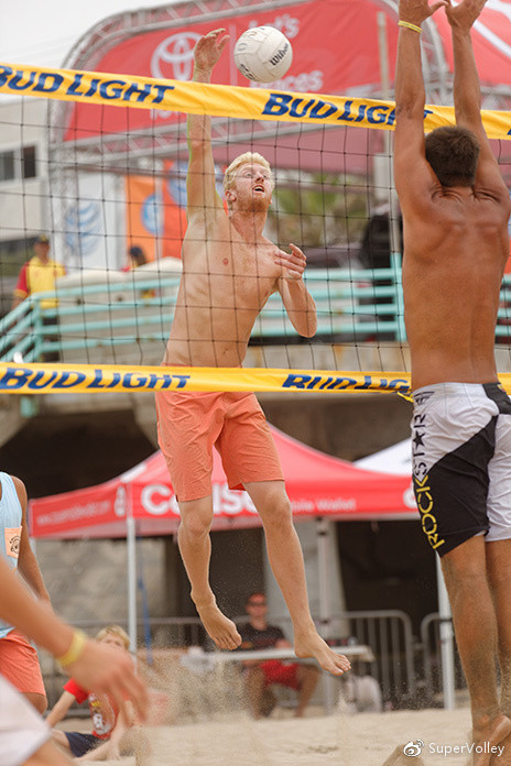 姚明火箭队友转战沙排 开创职业运动生涯第二段篇章