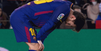 梅西这一幕拼到体力不支 这回他真的累了