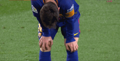 梅西这一幕拼到体力不支 这回他真的累了