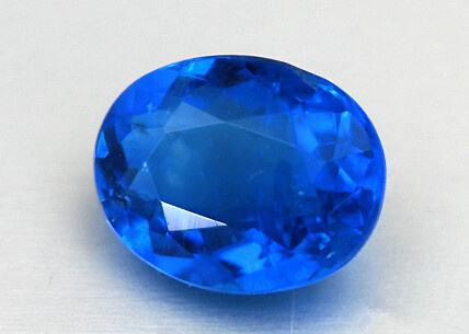 蓝方石特征_蓝方石产出_蓝方石工业价值_蓝方石收藏价值
