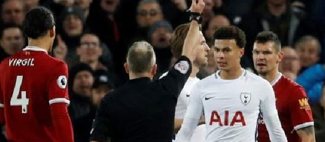 热刺帝星假摔遭怒斥 一张黄牌可没有什么威慑力