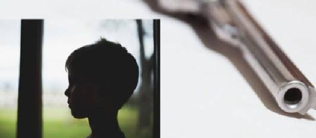 南非11岁男孩玩枪误杀妹妹 随即当场自杀